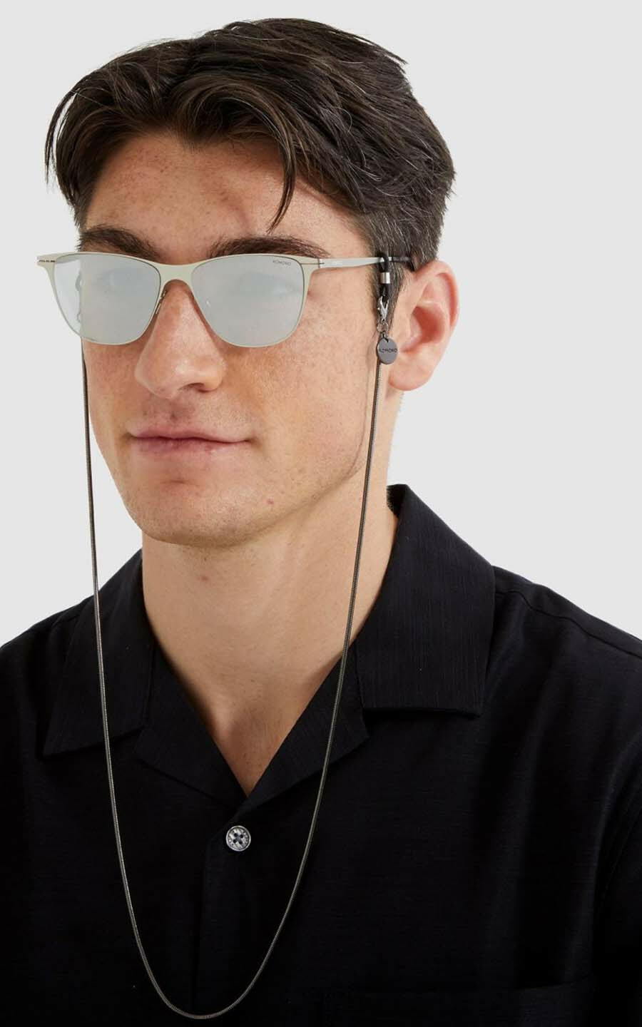 zoom in on Donkergrijs Brilketting image Donkergrijs Brilketting image
