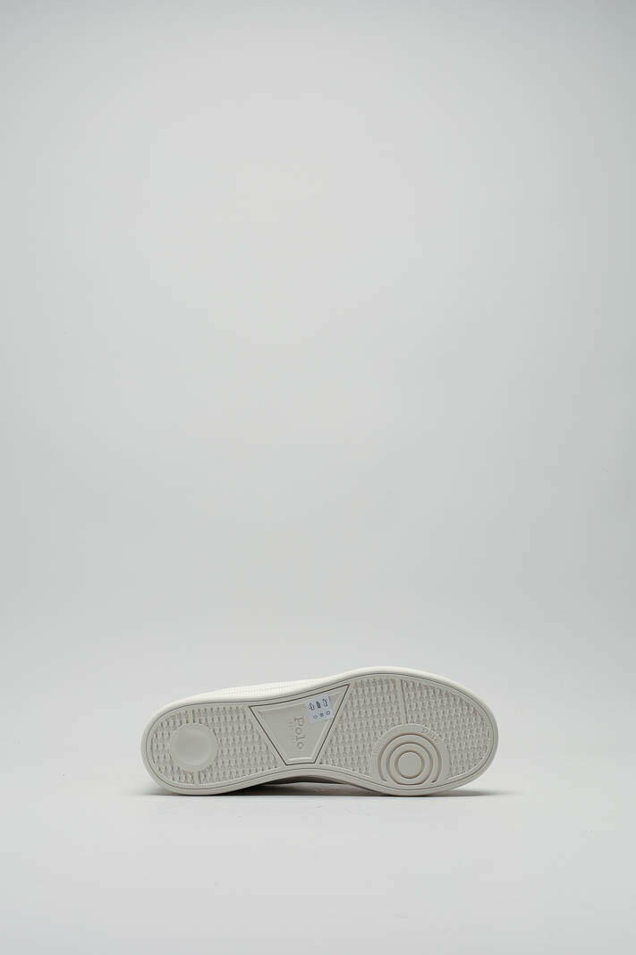 zoom in on Wit Sneaker image Wit Sneaker image