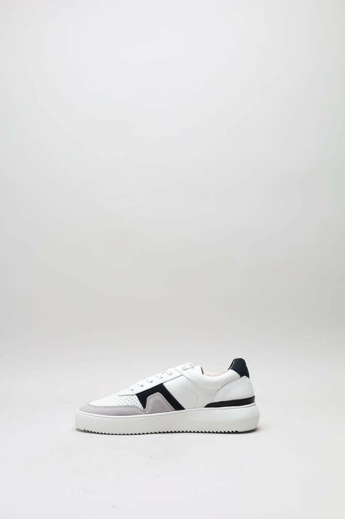 zoom in on Wit Sneaker image Wit Sneaker image