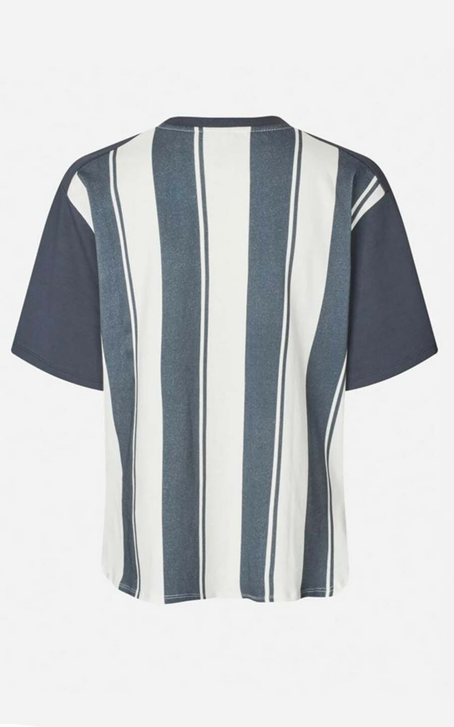 zoom in on Blauw T-shirt/top image Blauw T-shirt/top image