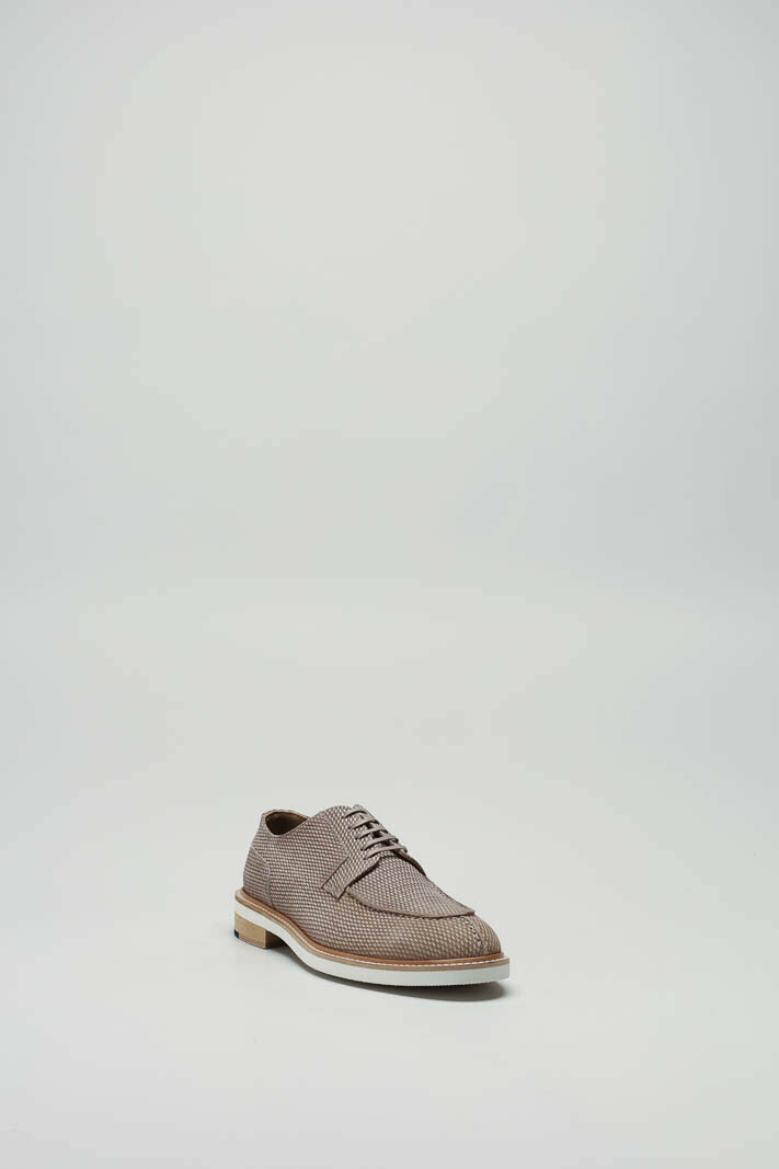 zoom in on Beige Veterschoen image Beige Veterschoen image