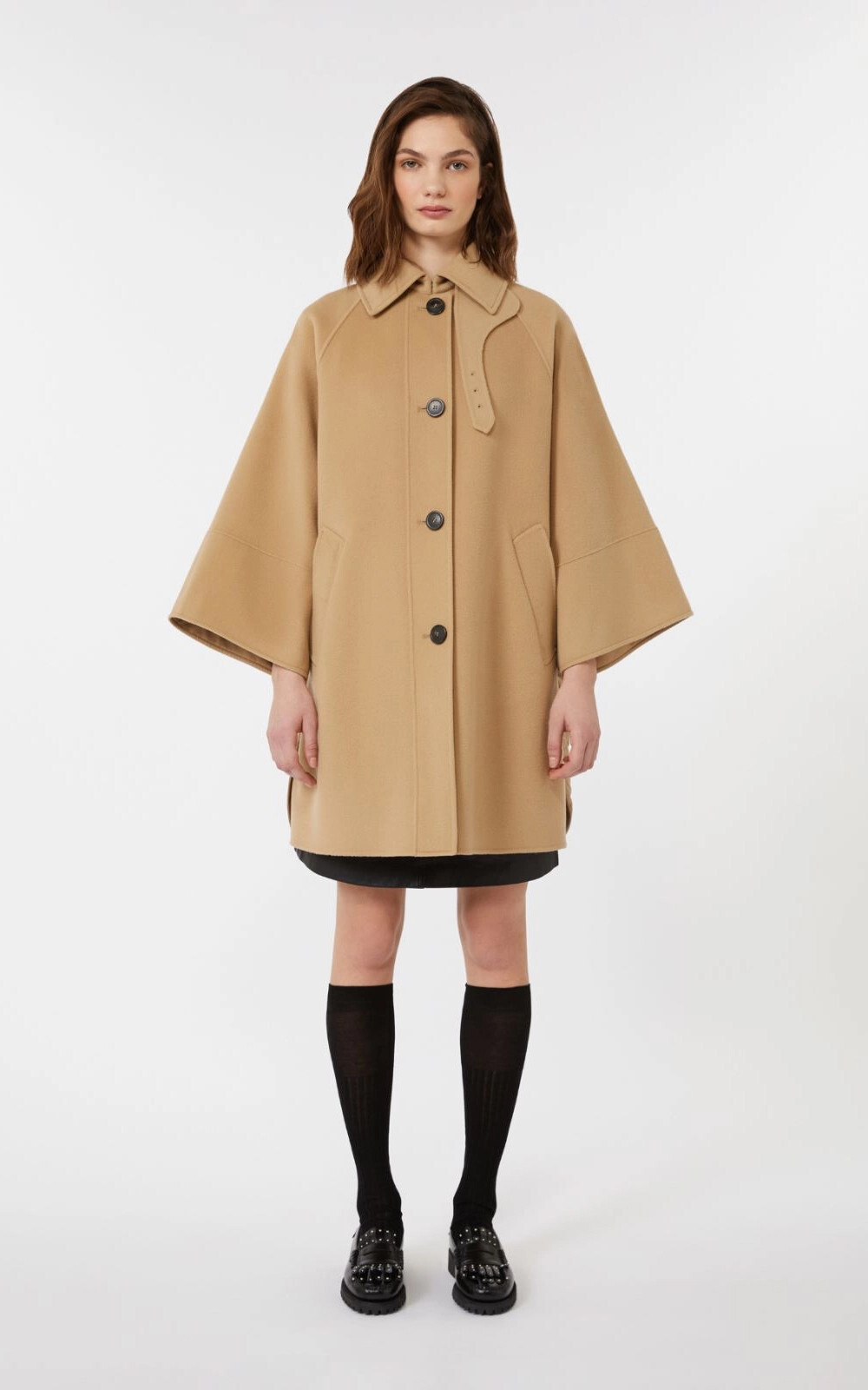 Beige Jas