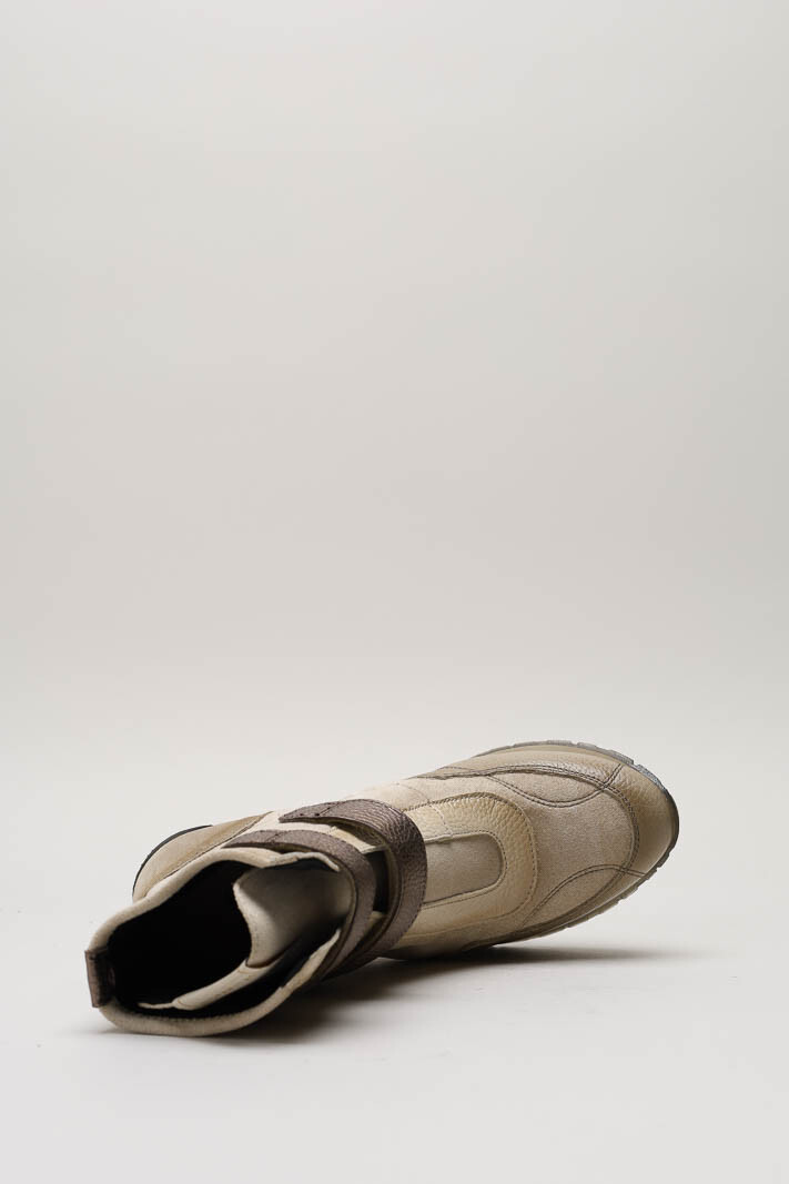 zoom in on Taupe Enkellaars hak image Taupe Enkellaars hak image
