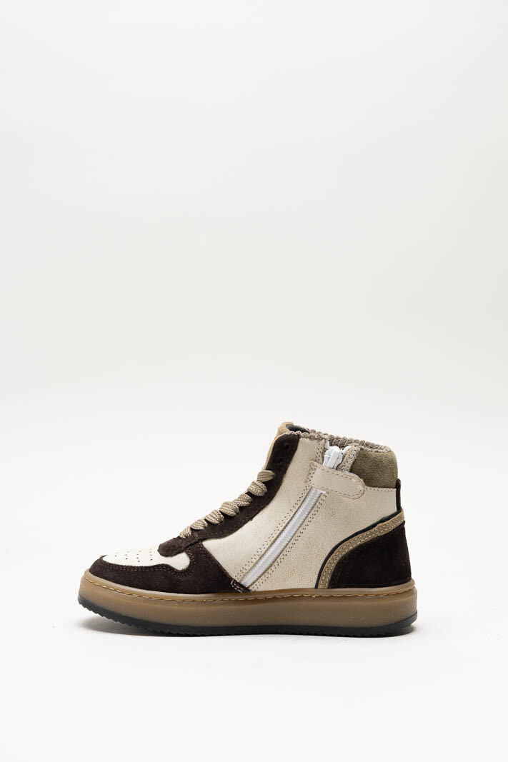 zoom in on Donkerbruin Sneaker image Donkerbruin Sneaker image