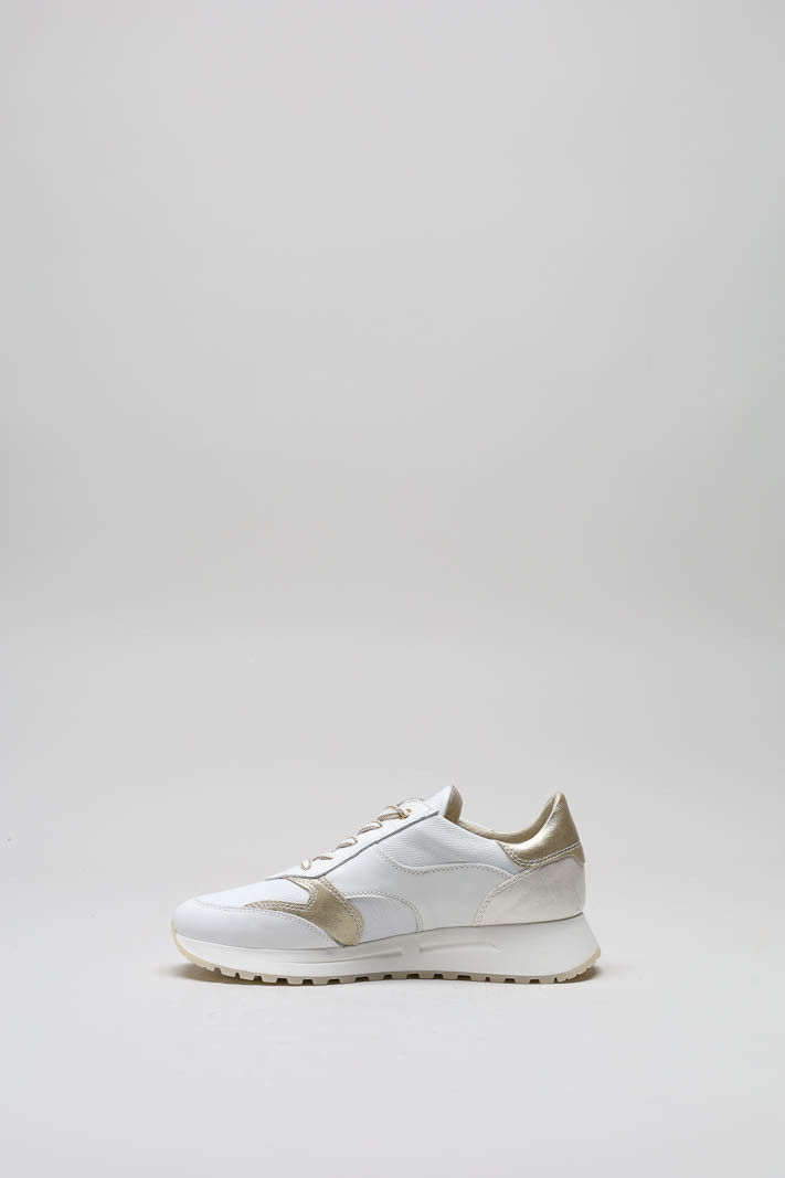 zoom in on Wit Sneaker image Wit Sneaker image