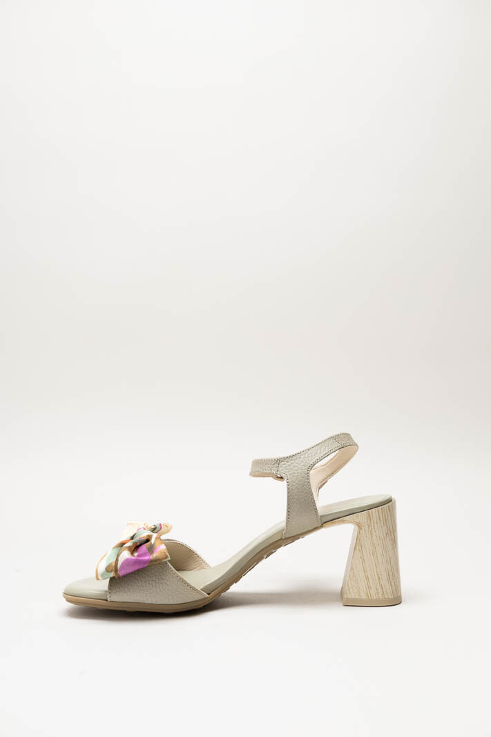 Lichtgroen Sandaal hak image