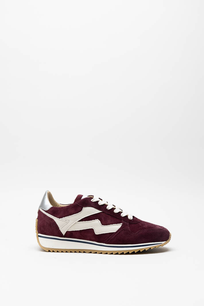 Bordeaux Sneaker
