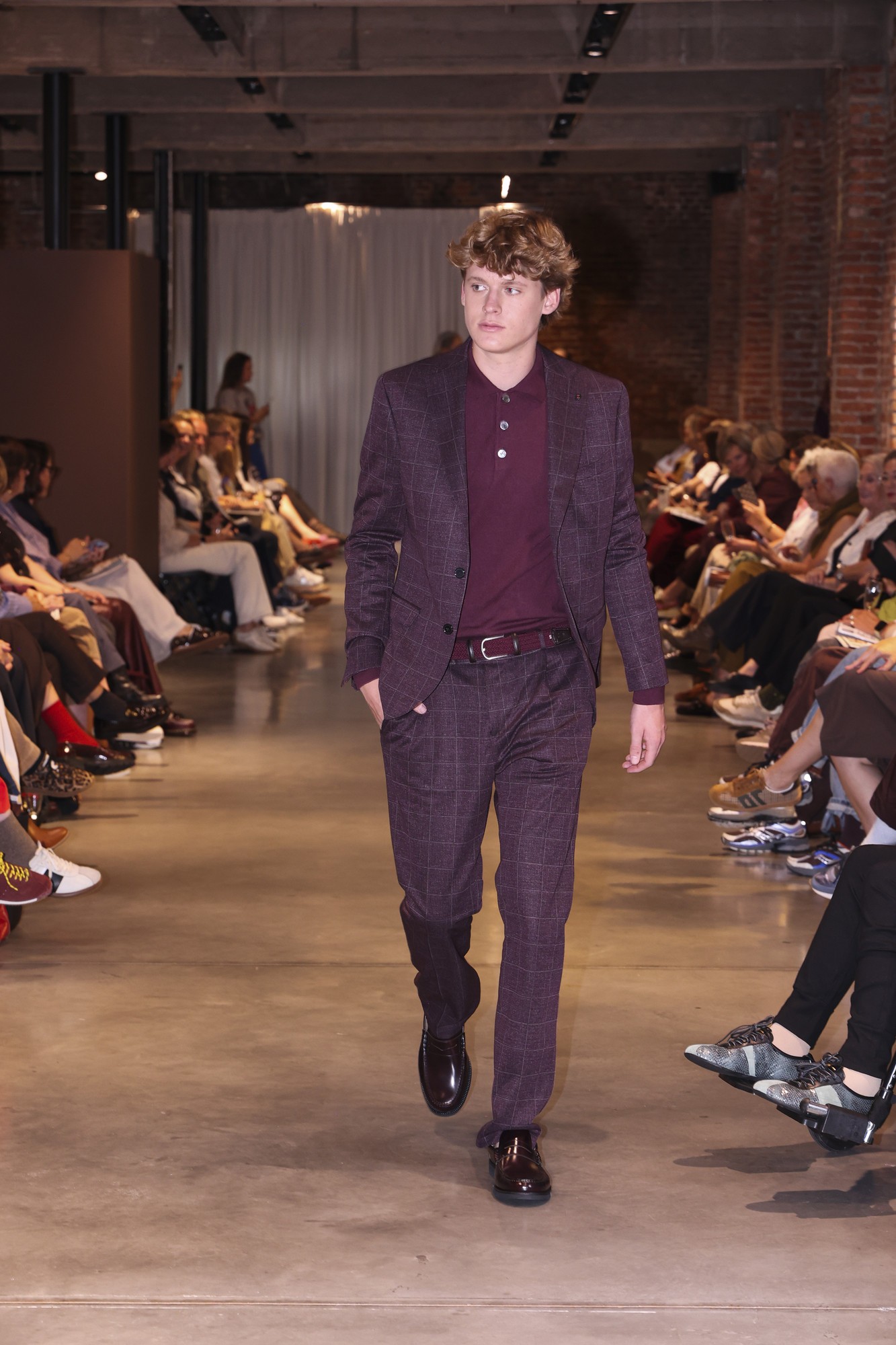 Runway Show PT.1 - 0.046