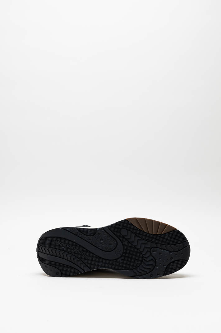 zoom in on Wit Sneaker image Wit Sneaker image