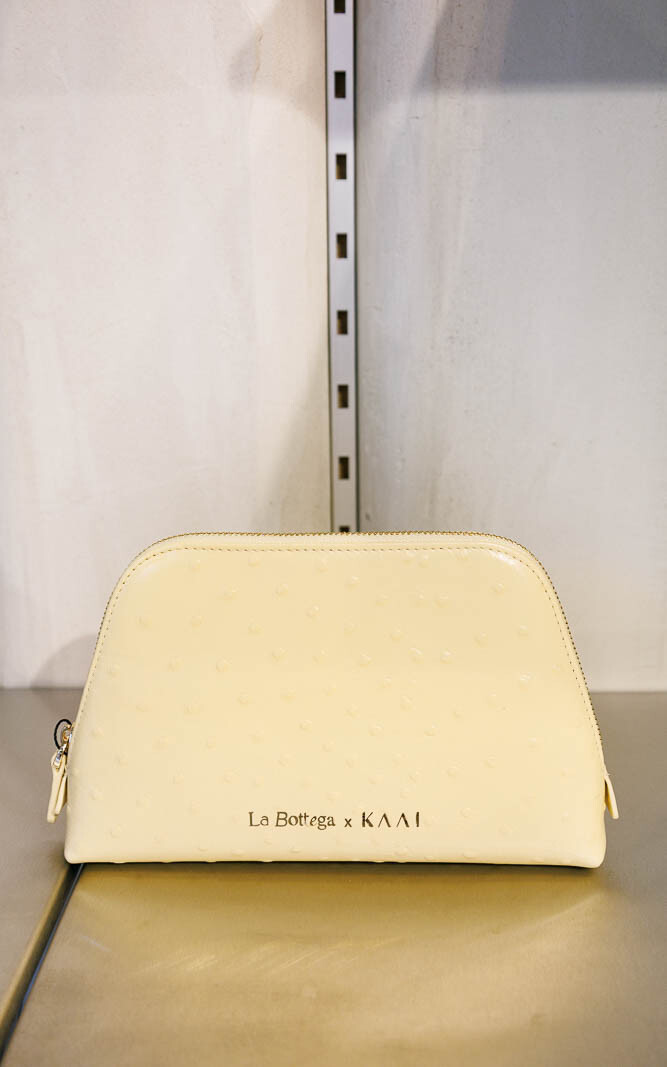 Geel Make up tas image