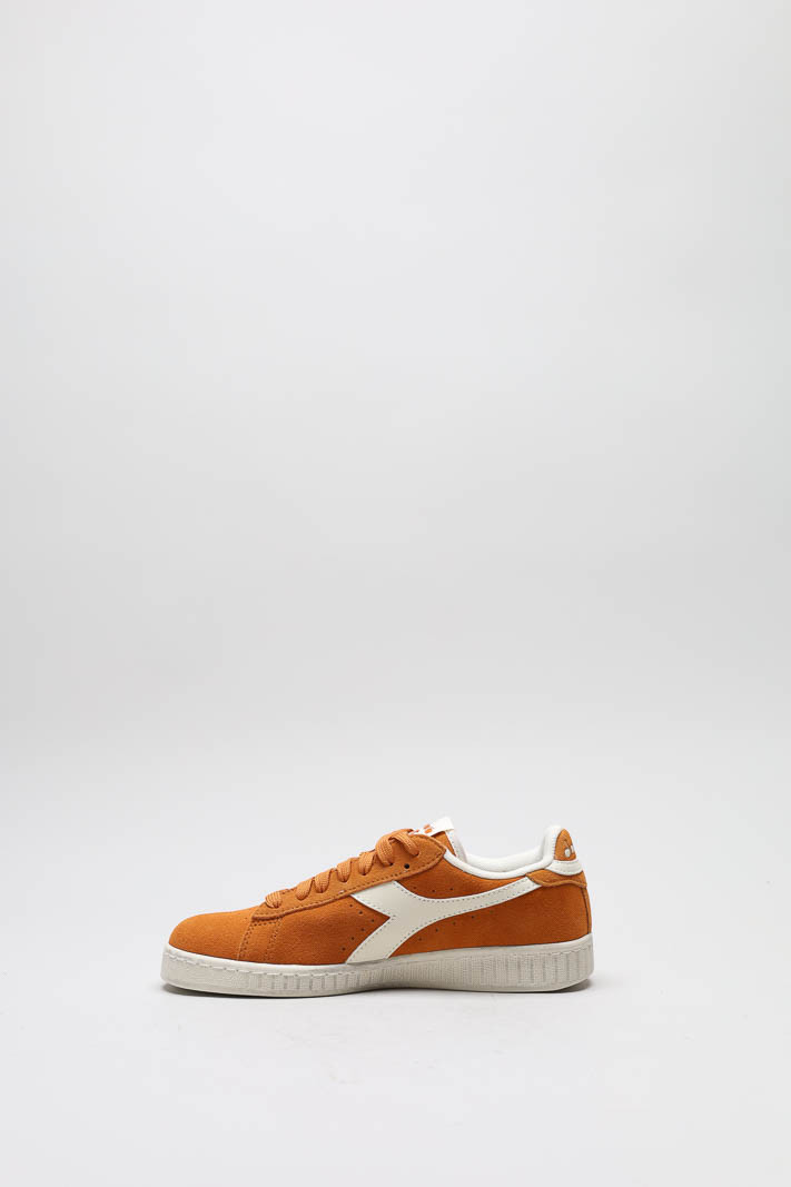 zoom in on Oranje Sneaker image Oranje Sneaker image