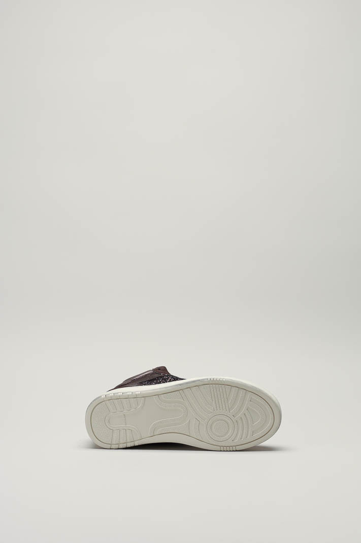 zoom in on Bruin Sneaker image Bruin Sneaker image
