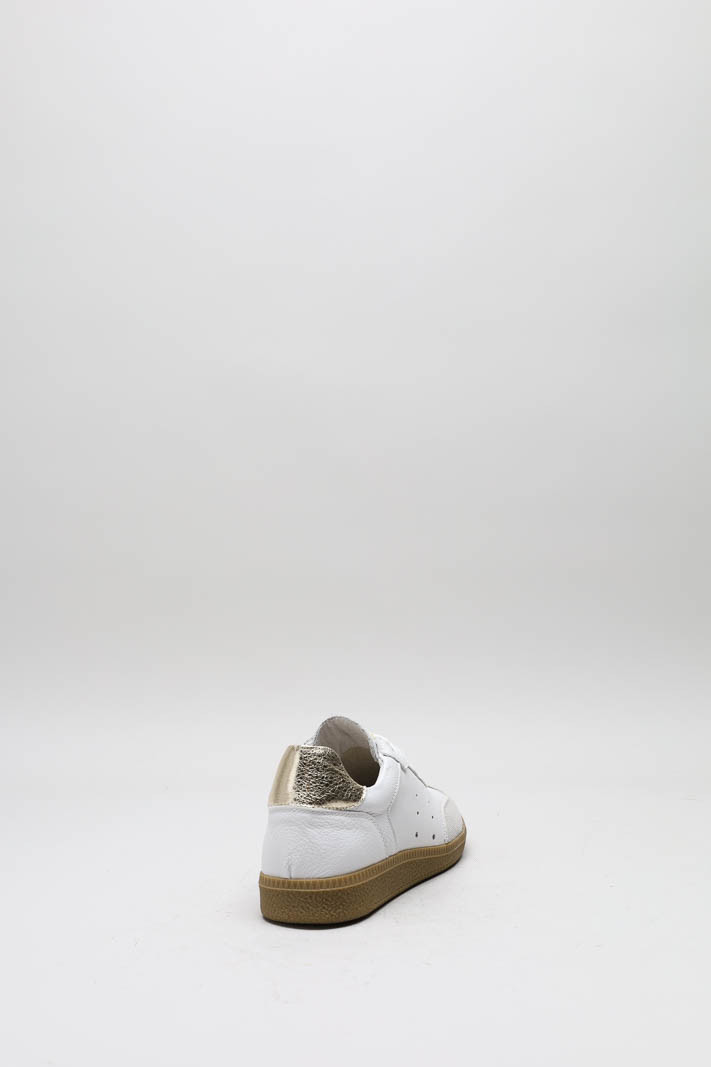 zoom in on Wit Sneaker image Wit Sneaker image