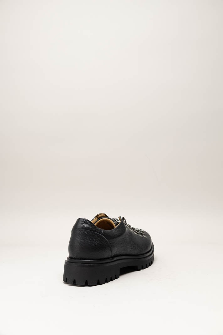 Zwart Veterschoen image