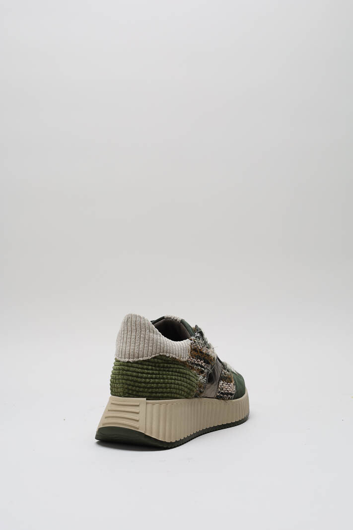zoom in on Kaki Sneaker image Kaki Sneaker image