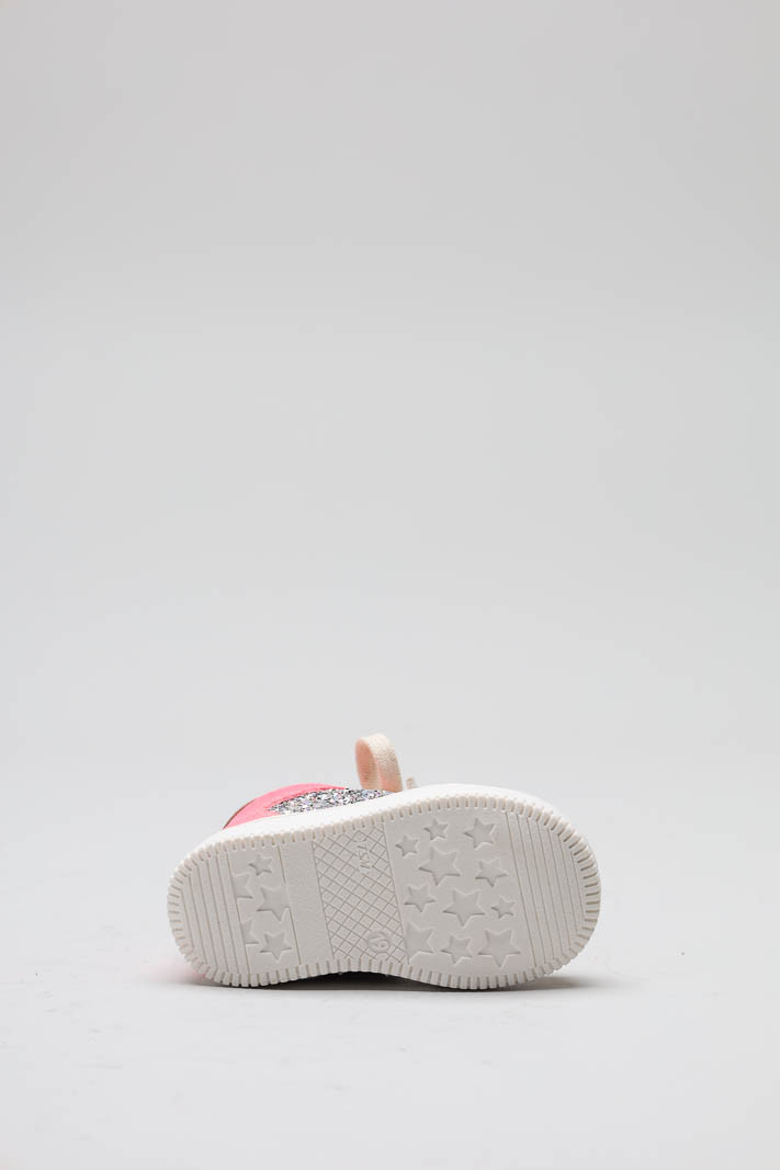 zoom in on Roze Sneaker image Roze Sneaker image