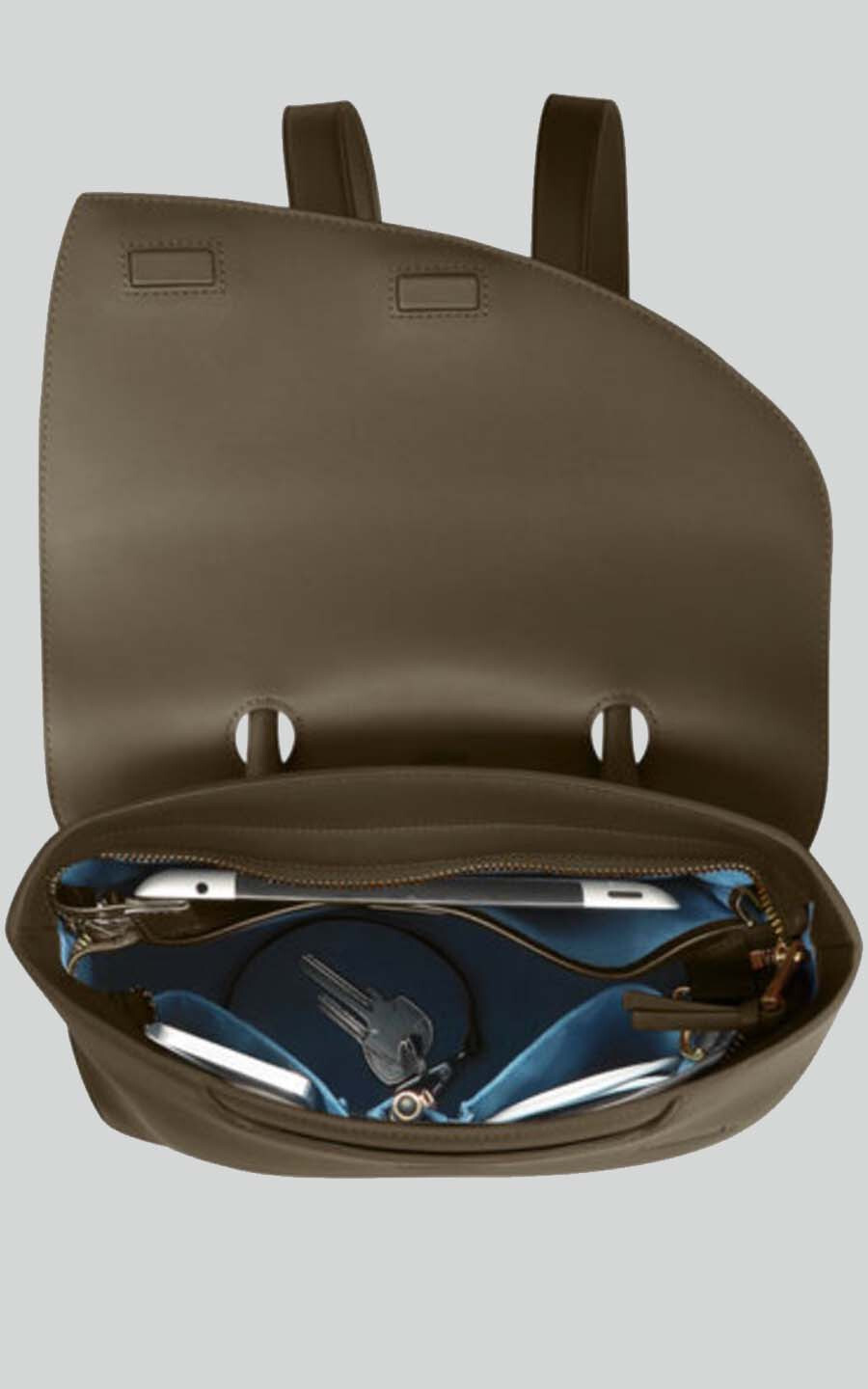 Kaki Cross body image