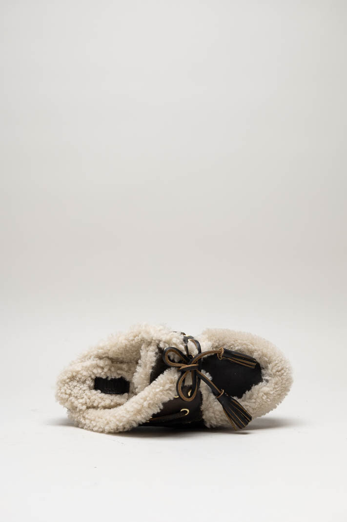 Donkerbruin Muiltje image