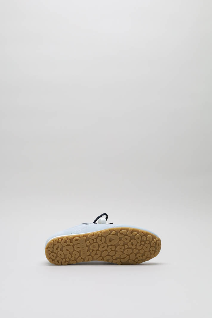 zoom in on Lichtblauw Sneaker image Lichtblauw Sneaker image