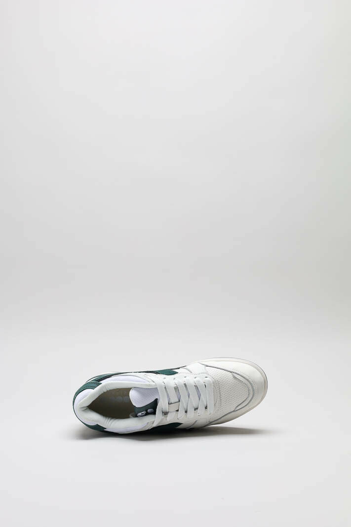 zoom in on Wit Sneaker image Wit Sneaker image