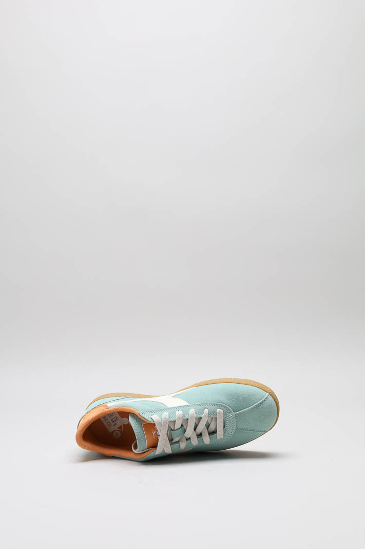 zoom in on Lichtblauw Sneaker image Lichtblauw Sneaker image