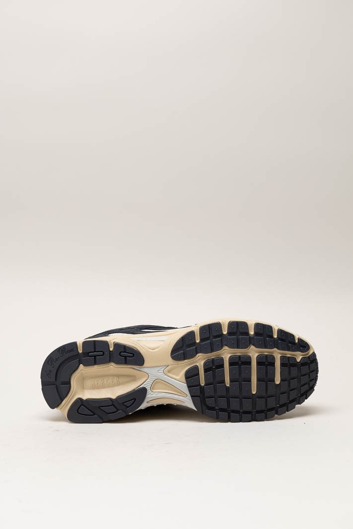Donkergrijs Sneaker image