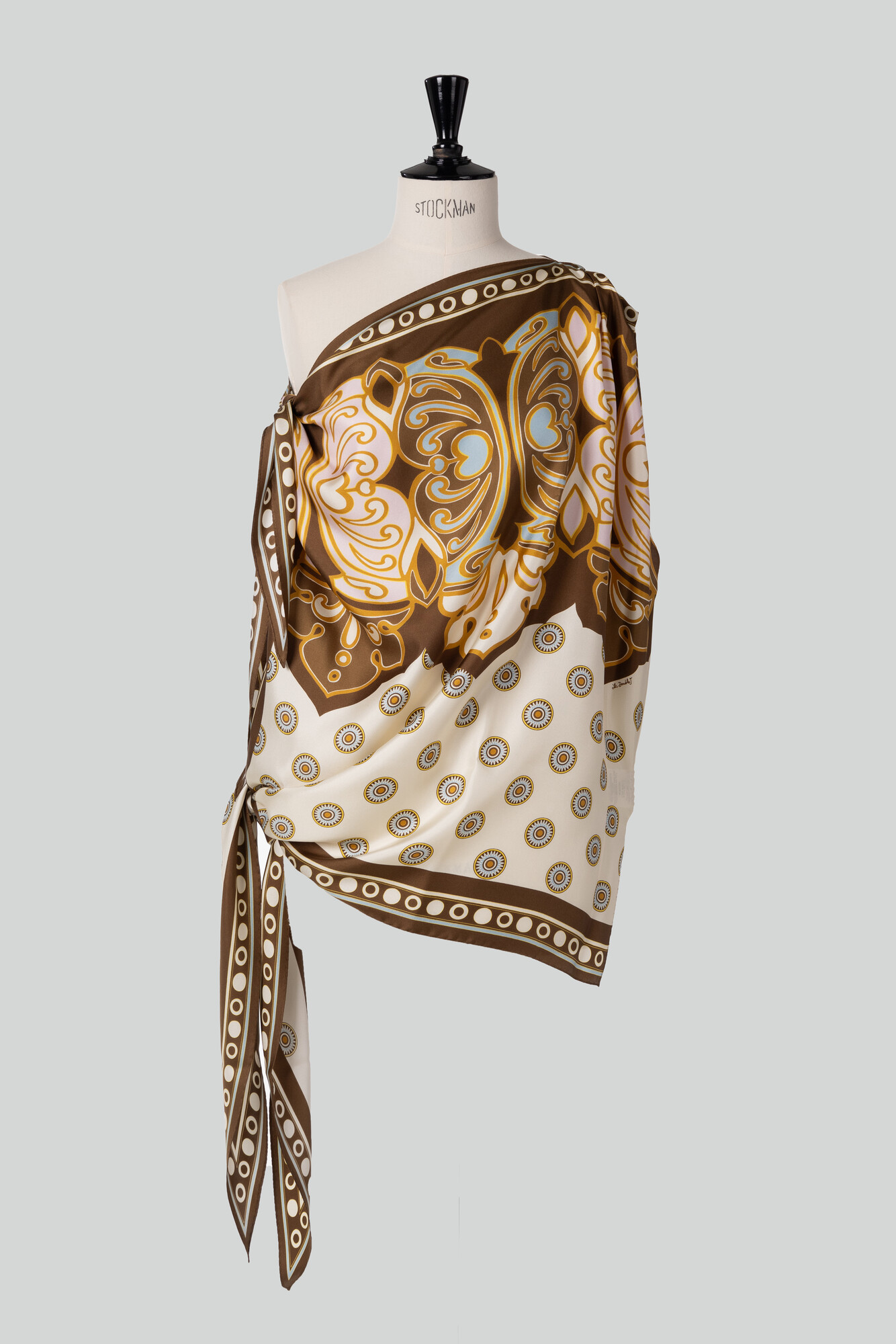 Bruin Blouse