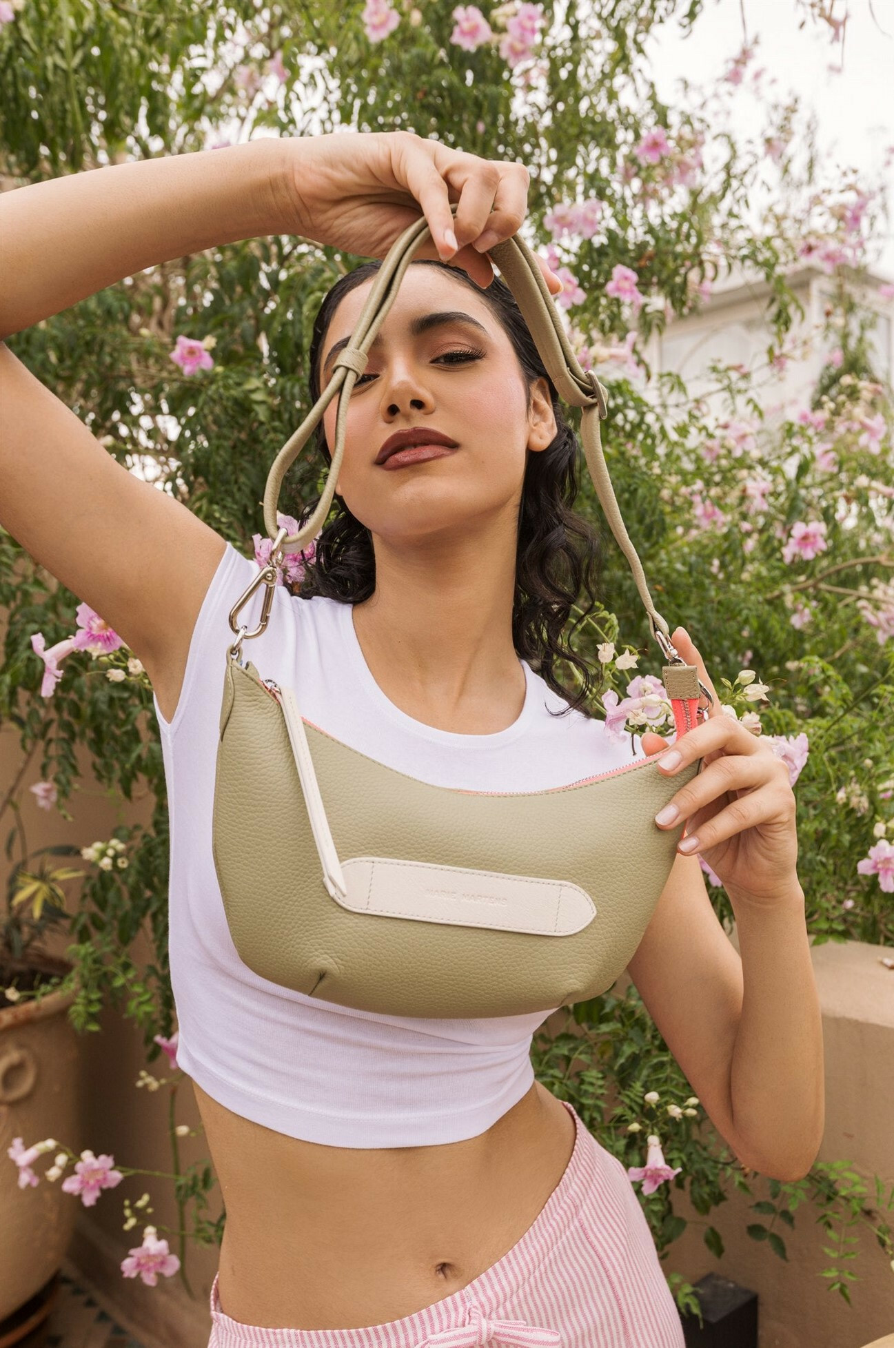 zoom in on Kaki Cross body image Kaki Cross body image