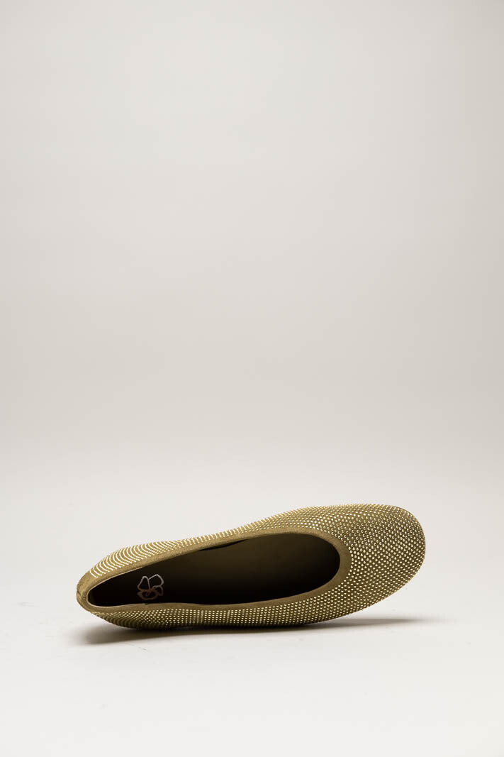 Kaki Ballerina image