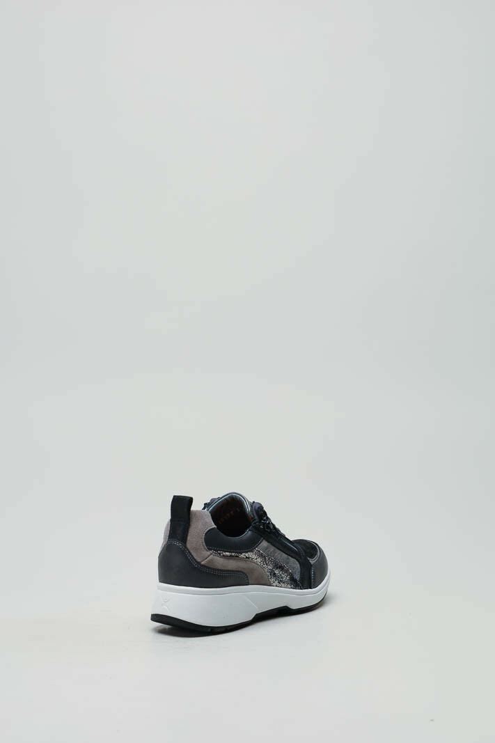 zoom in on Grijs Sneaker image Grijs Sneaker image