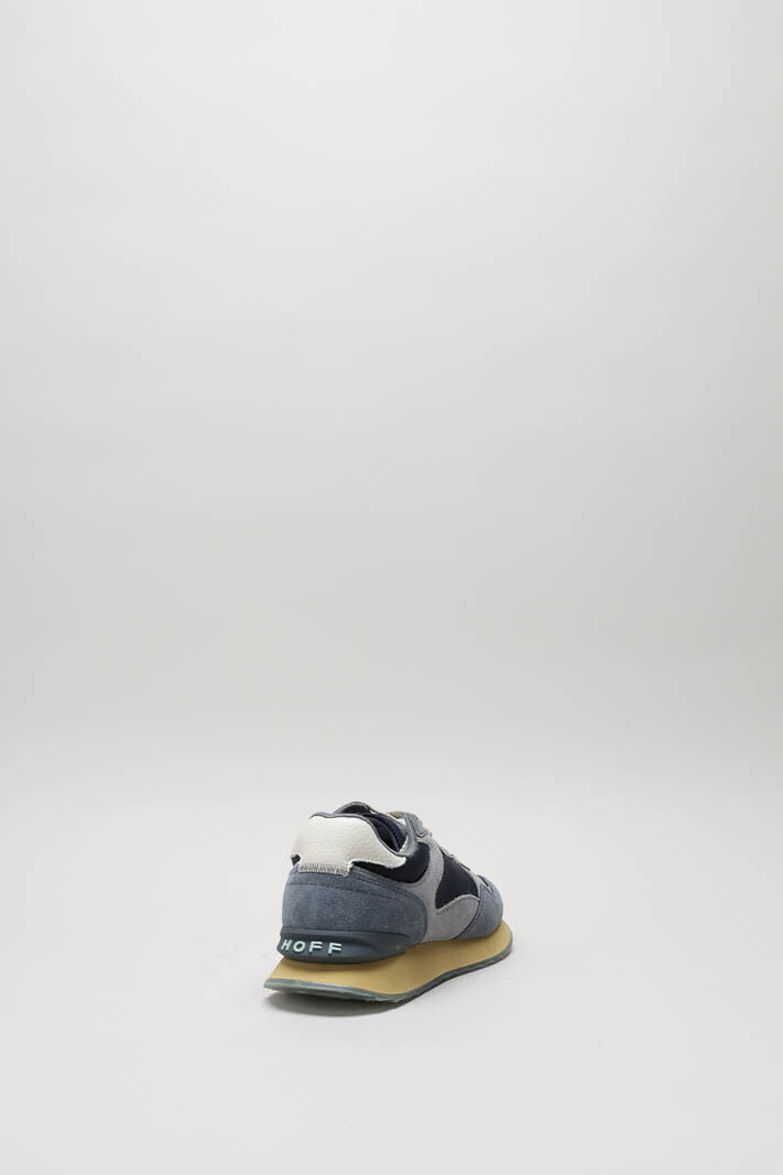 zoom in on Blauw Sneaker image Blauw Sneaker image