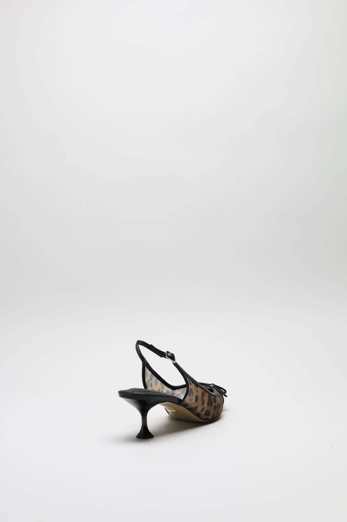 zoom in on Bruin Pump image Bruin Pump image