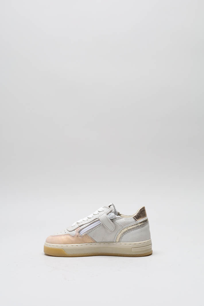 zoom in on Lichtgrijs Sneaker image Lichtgrijs Sneaker image