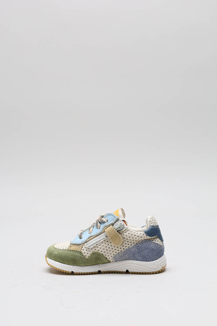 zoom in on Blauw Sneaker image Blauw Sneaker image