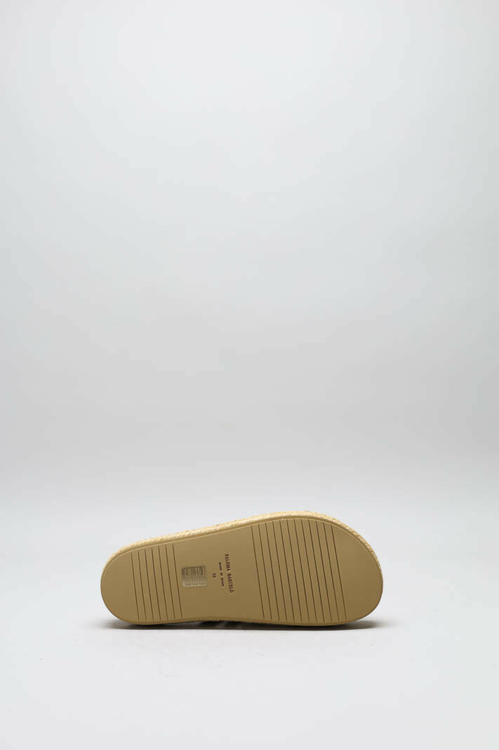 zoom in on Bruin Slipper image Bruin Slipper image
