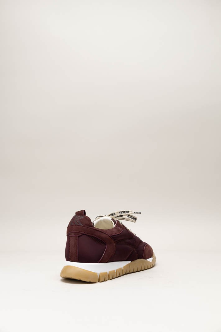 Bordeaux Sneaker image