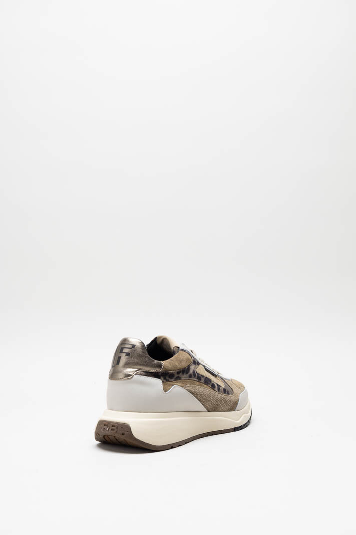Beige Sneaker image