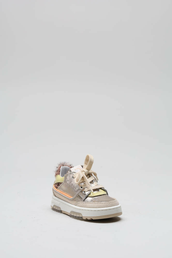 zoom in on Goud Sneaker image Goud Sneaker image