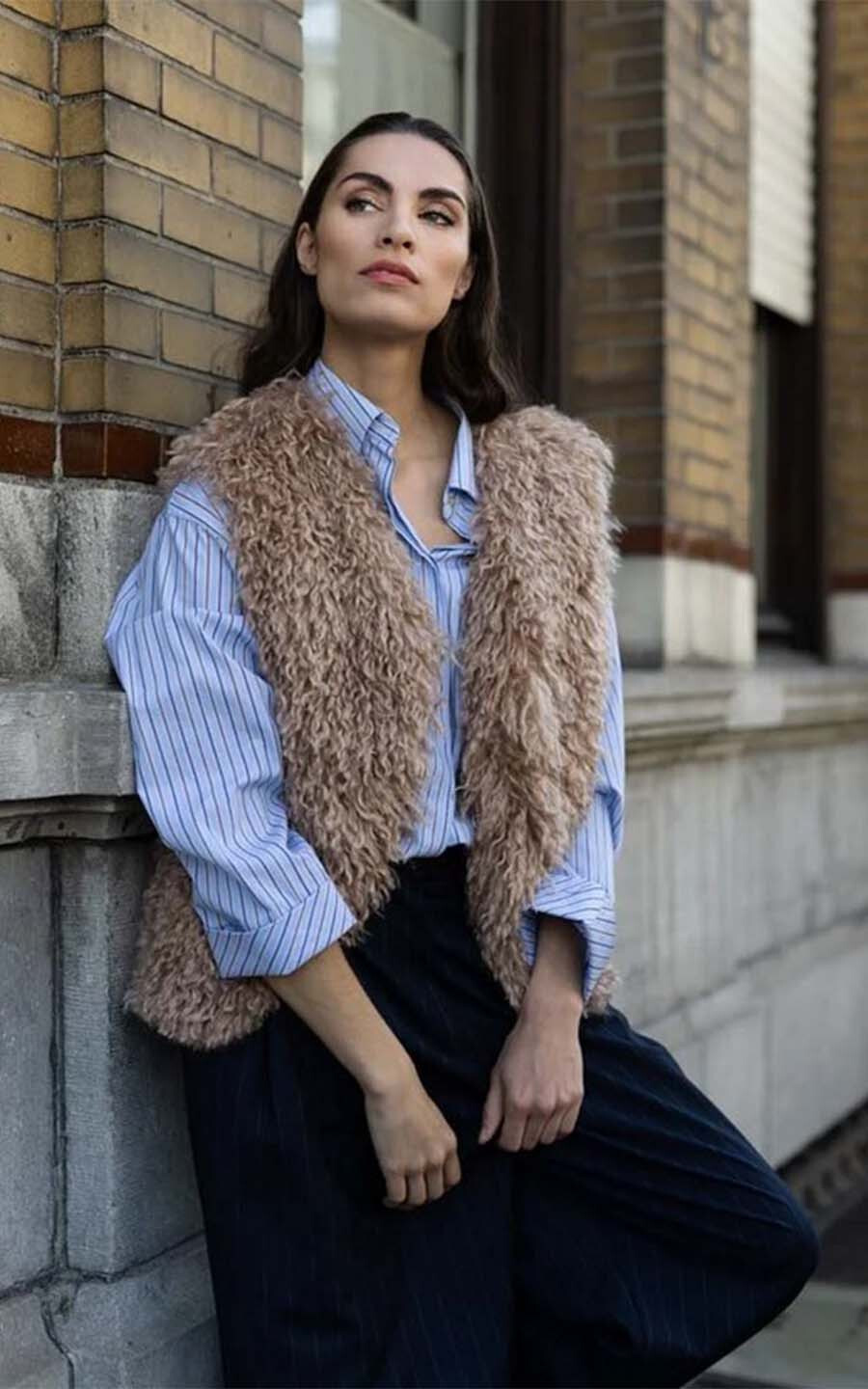 Donkerbeige Jas image