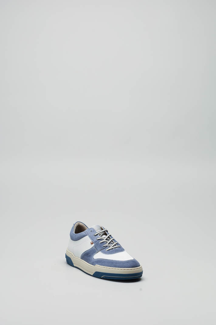 zoom in on Blauw Sneaker image Blauw Sneaker image