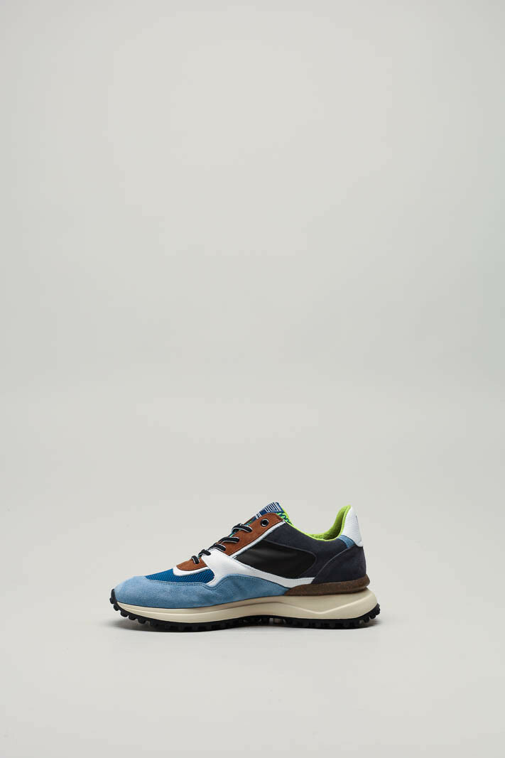 zoom in on Lichtblauw Sneaker image Lichtblauw Sneaker image