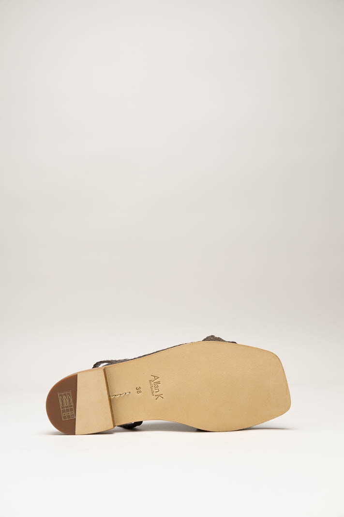 Donkerbruin Sandaal plat image