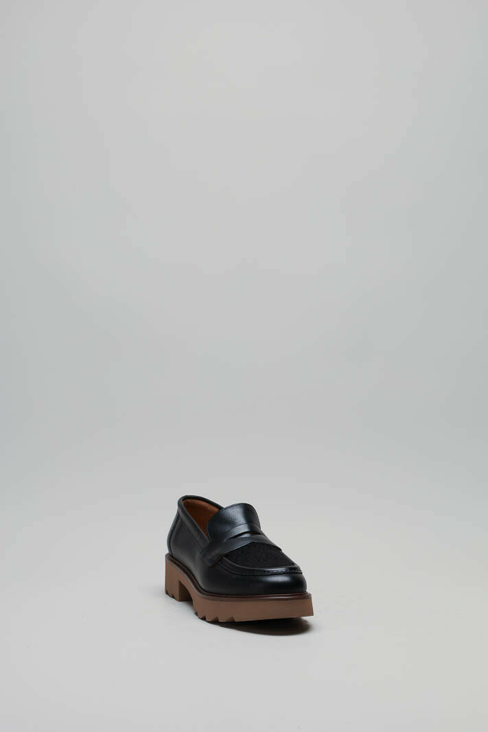 zoom in on Zwart Mocassin image Zwart Mocassin image