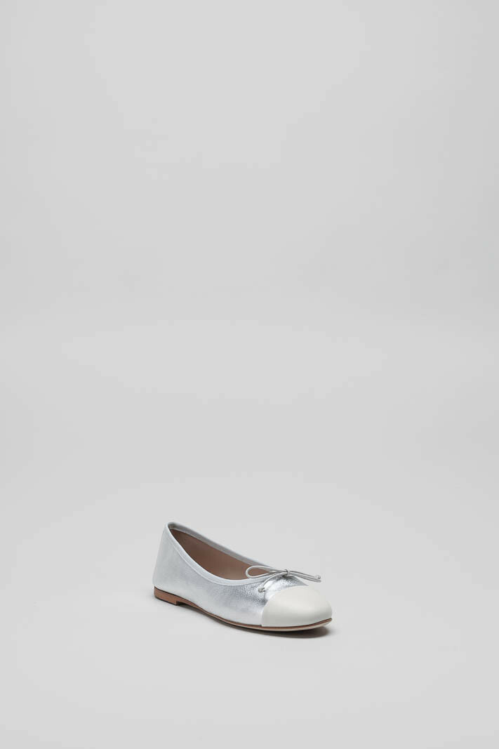 zoom in on Zilver Ballerina image Zilver Ballerina image