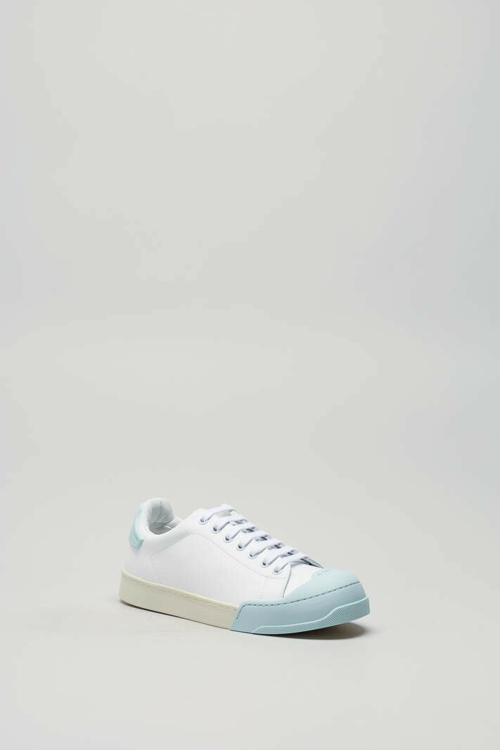 zoom in on Wit Sneaker image Wit Sneaker image