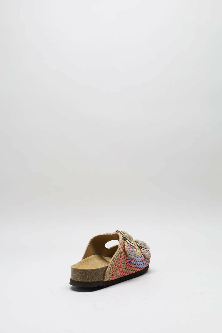 zoom in on Multi Slipper image Multi Slipper image