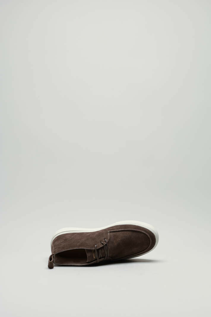 zoom in on Taupe Veterschoen hoog image Taupe Veterschoen hoog image