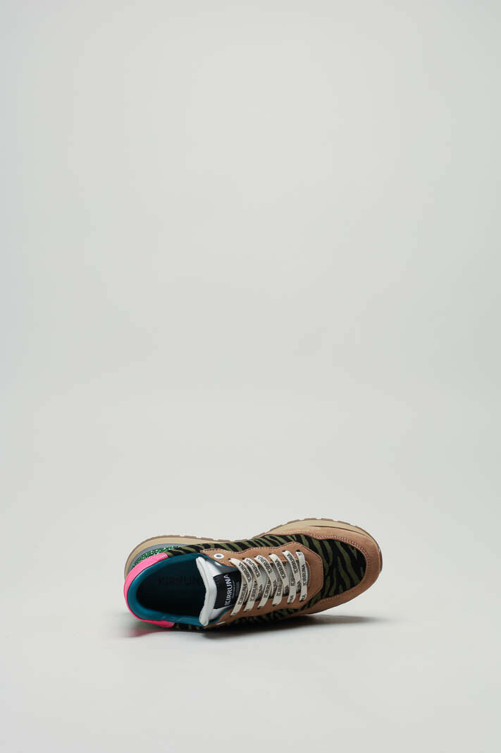 zoom in on Groen Sneaker image Groen Sneaker image