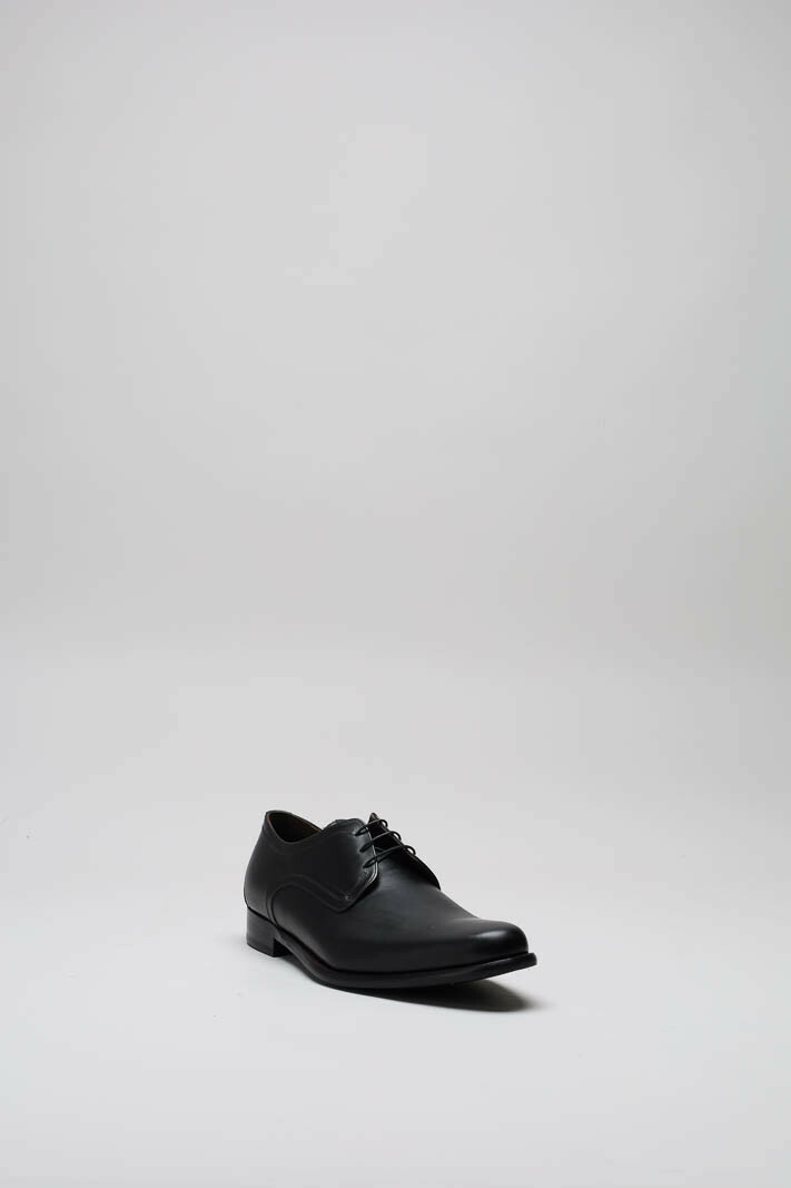 zoom in on Zwart Veterschoen image Zwart Veterschoen image