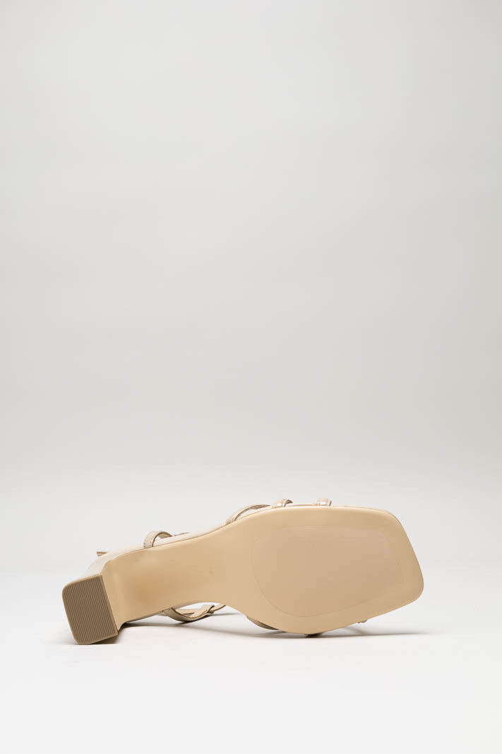 Beige Sandaal hak image